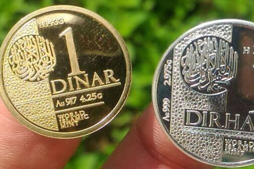 You are currently viewing KEMBALI KE EMAS: Saat Dunia Gelap, Dinar dan Dirham Membawa Cahaya